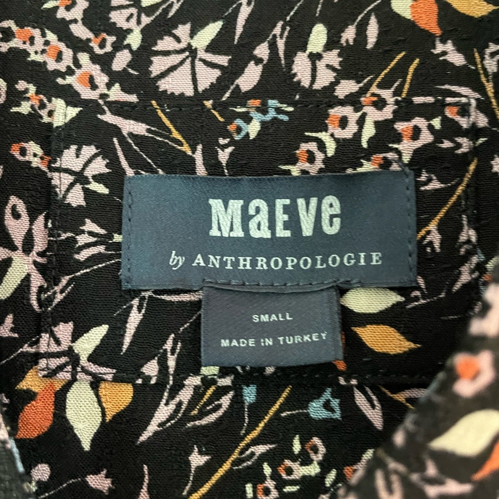 Boho day dress, multi teared, runs big, great for cool spring days - Picture 3 of 3